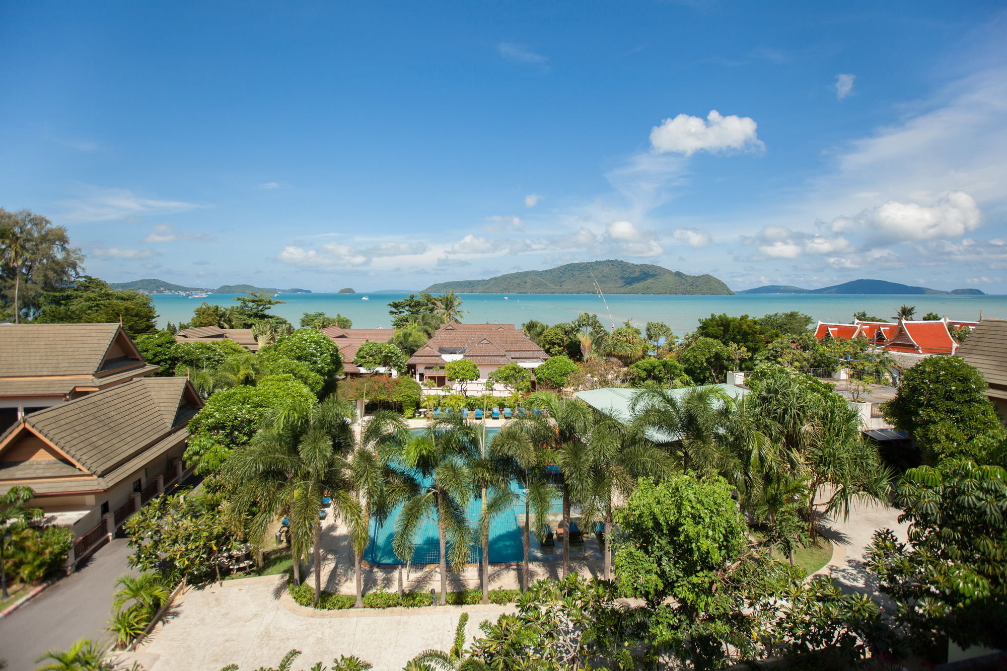 Rawai Chalong Beach Hotel Phuket מראה חיצוני תמונה