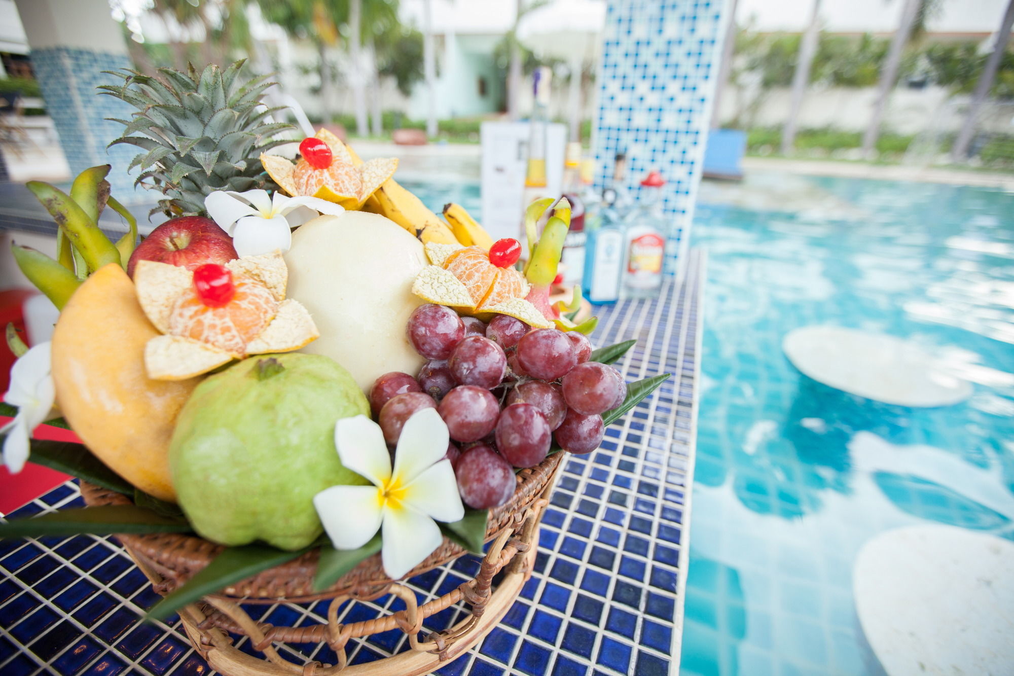 Rawai Chalong Beach Hotel Phuket מראה חיצוני תמונה